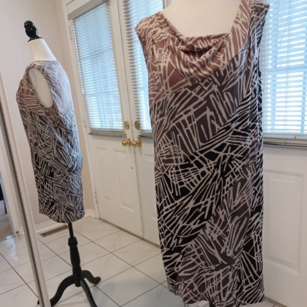 4/$40 Color Block Cowl Neck Dress - Size XS